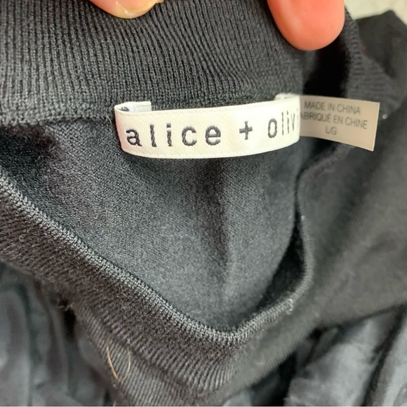 Alice + Olivia Kirie Poet Balloon Sleeve Silk Black Blouse Top Size Large - Picture 9 of 11